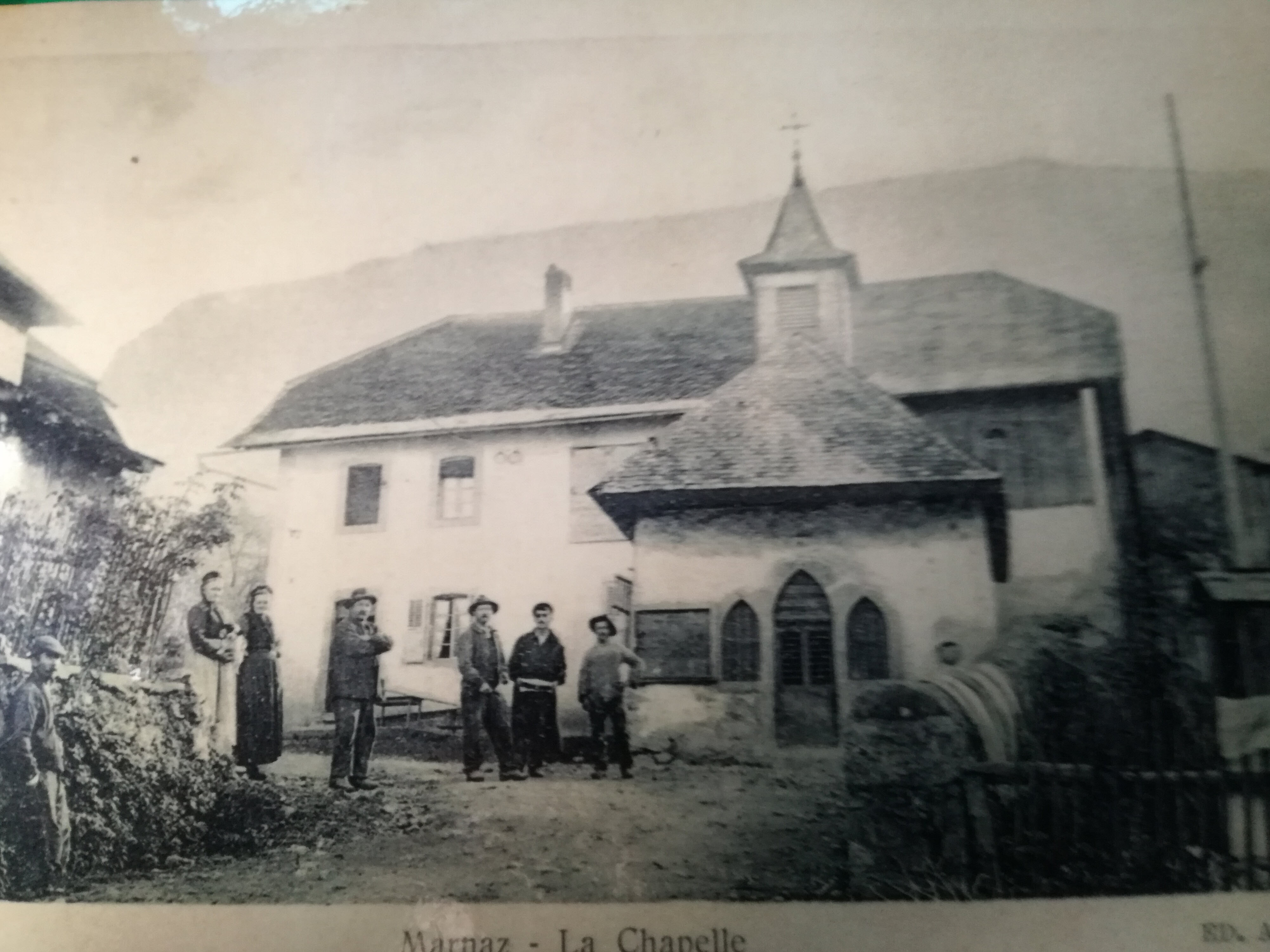 Carte postale ancienne montrant la maison familiale des Buchet